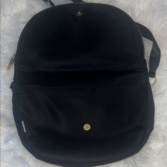 Lululemon All Night Festival Bag 5L
Black / Silver - Picture 7 of 8